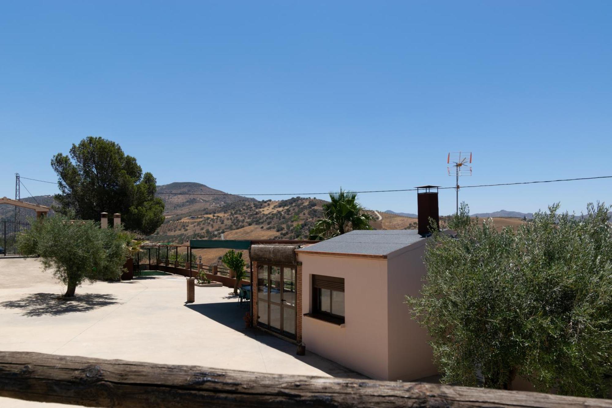 Casa Los Olivos Alora - Caminito Del Rey Luaran gambar